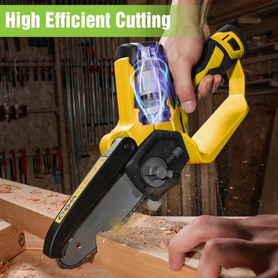 24V 18m / S Cordless Brushless Portable Chain Saw Isi Ulang Untuk Pemotongan Kayu
